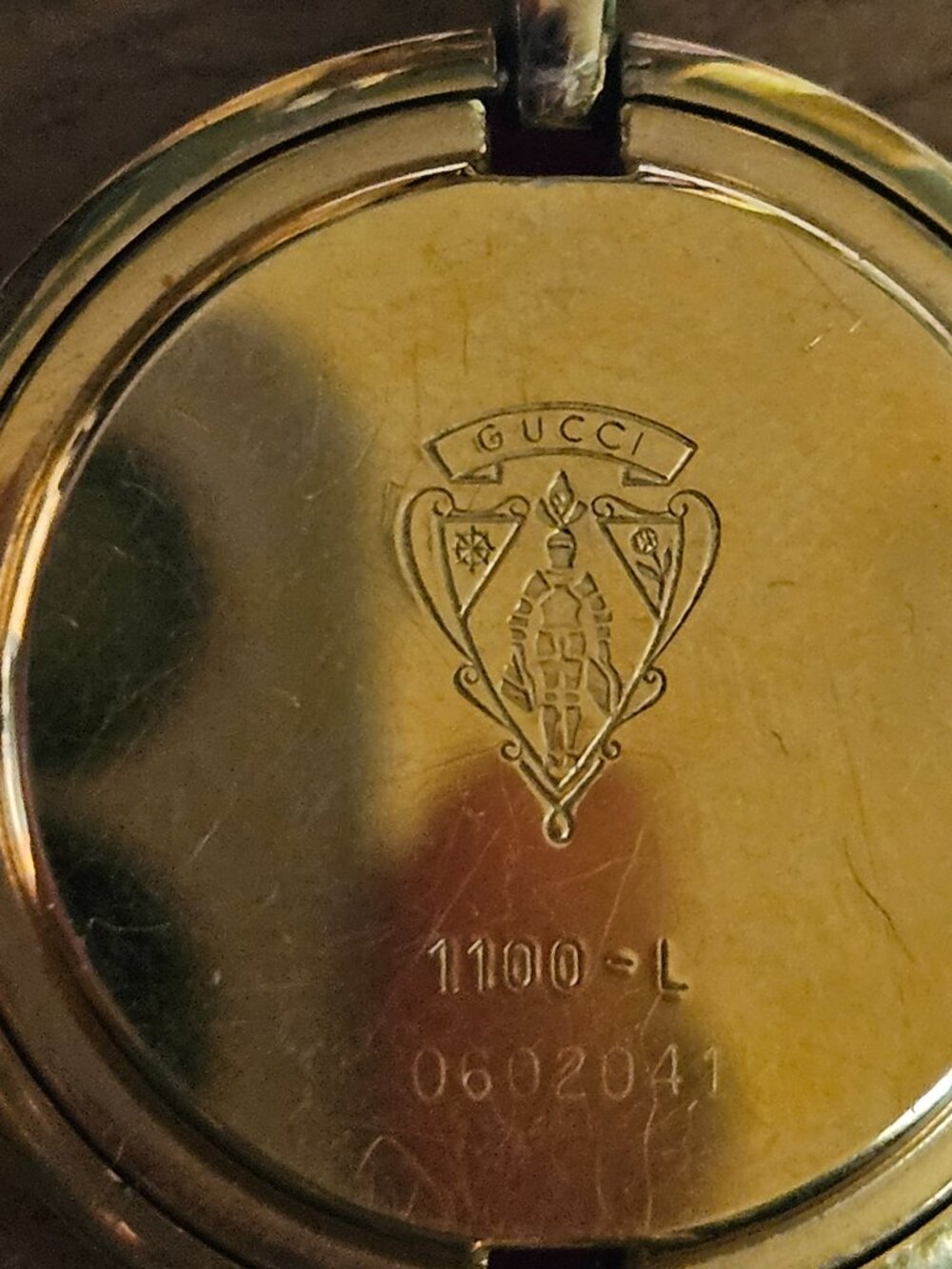 GUCCI Change Bezel 1100L Quartz Watch - Picture 10 of 14